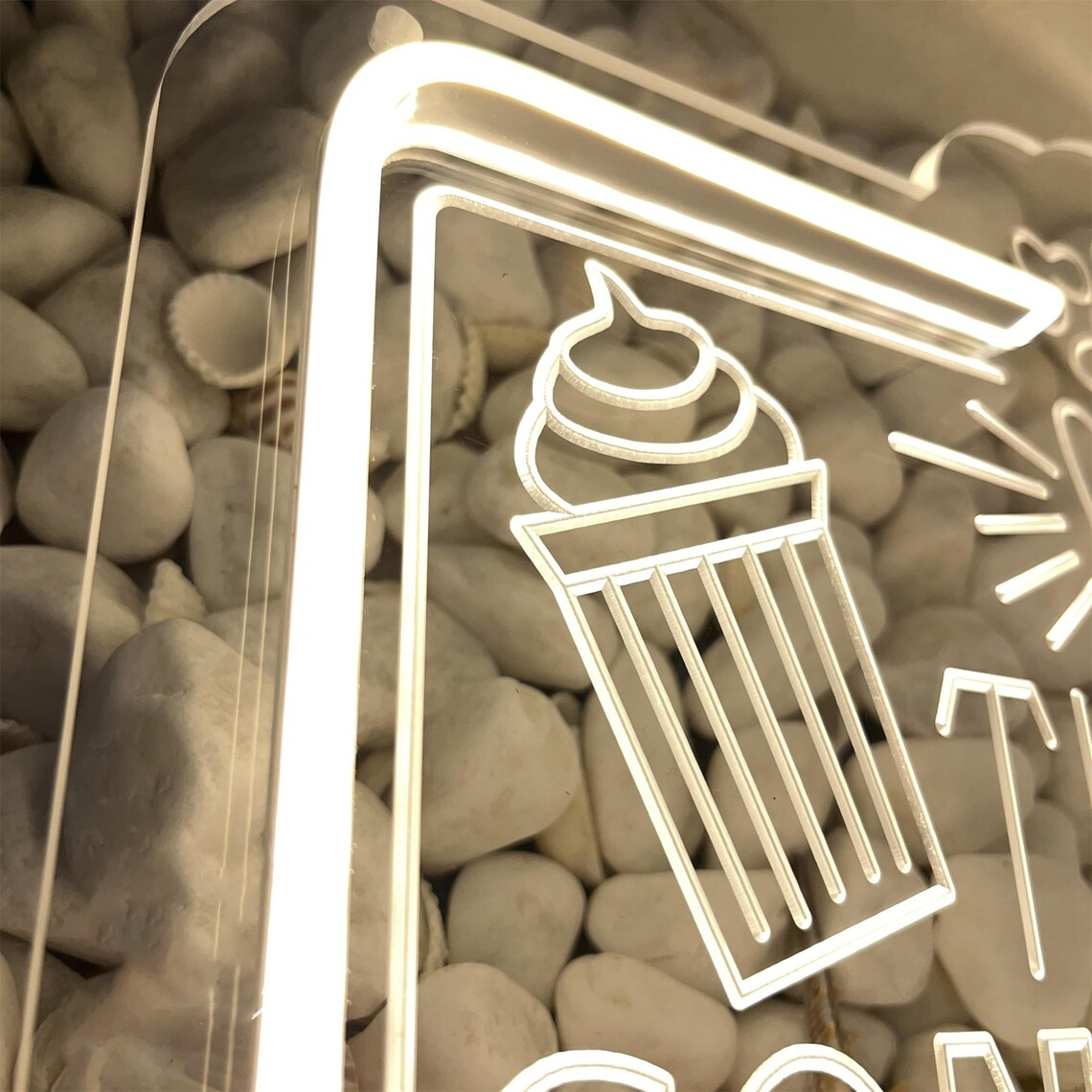 Enseigne néon pour concession  - Home Cinema Food avis et prix